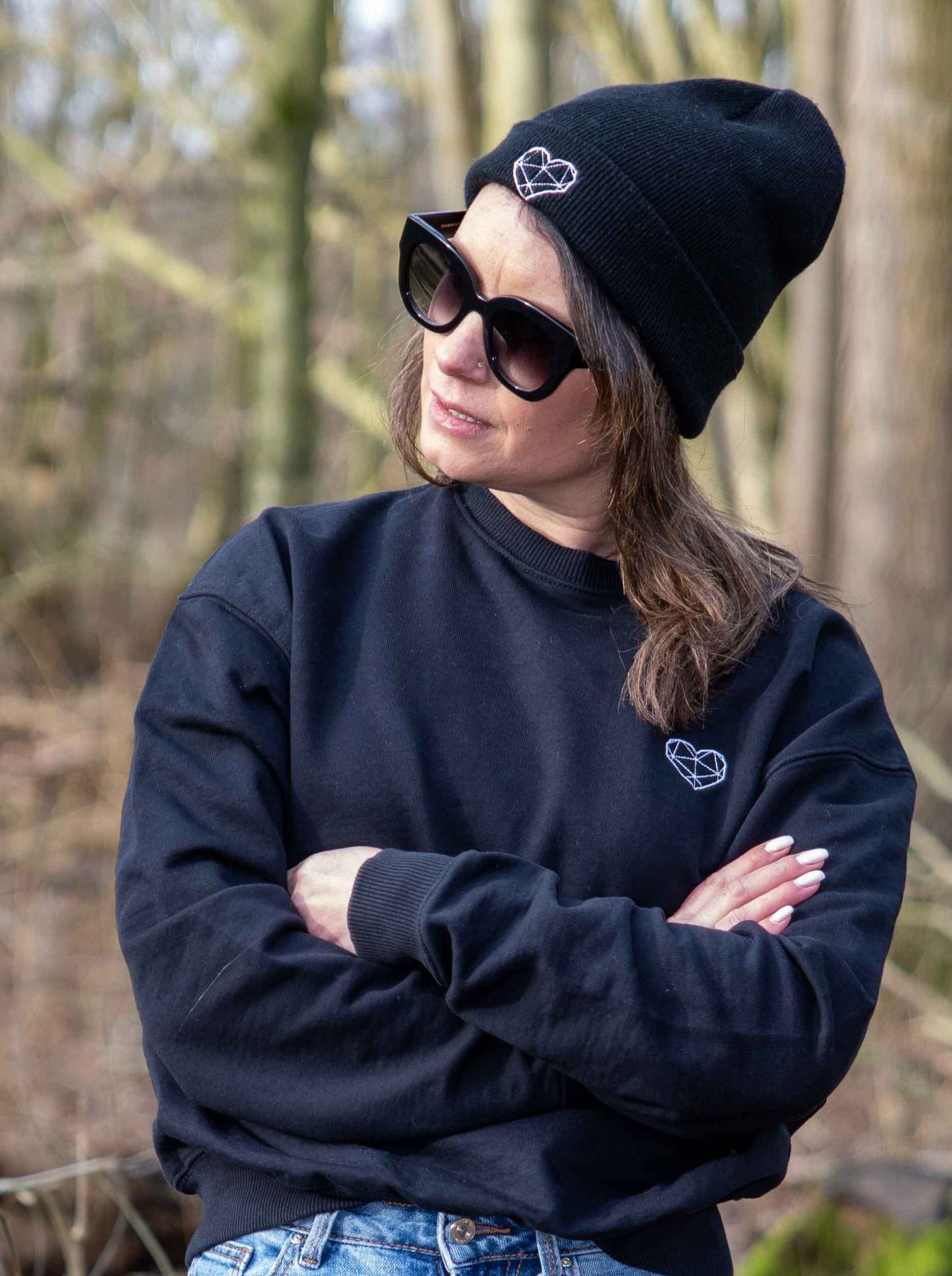 Sweater - KAT black